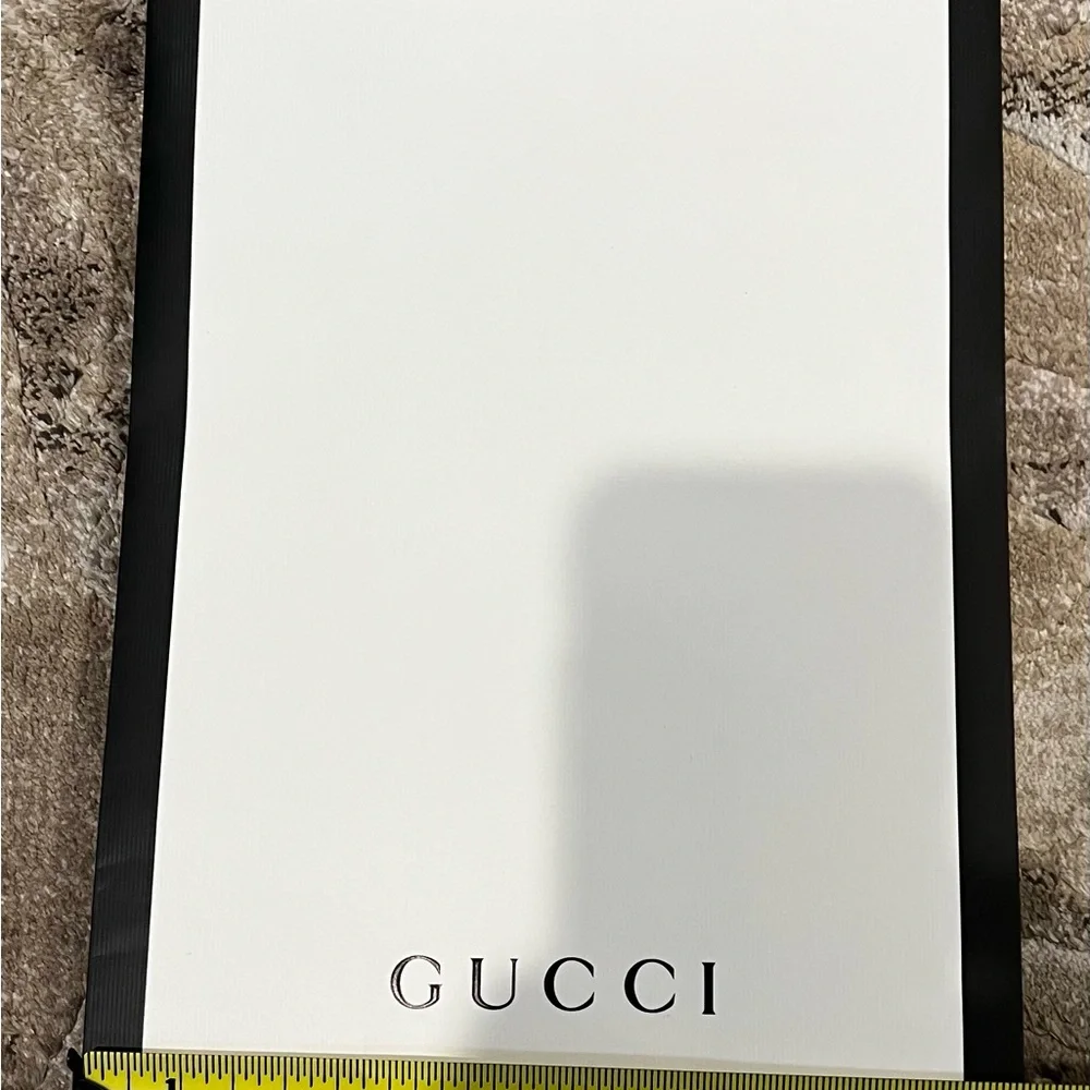 Gucci Medium Shopping Bag - Picture 2 of 3